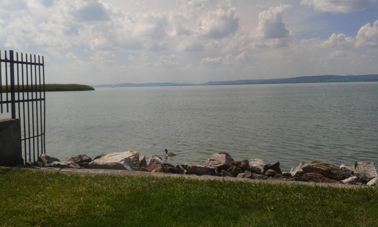 Hutter Vendégház Szántód Exterior foto